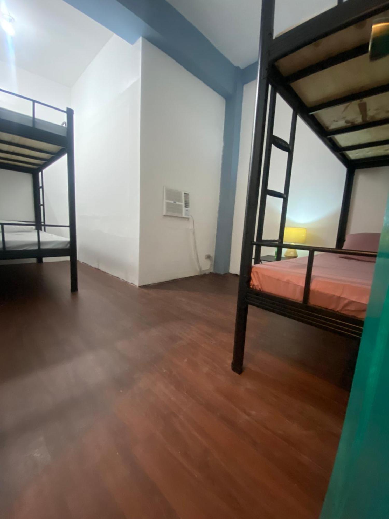 Lime Lite Manila Hostel Makati City Екстериор снимка